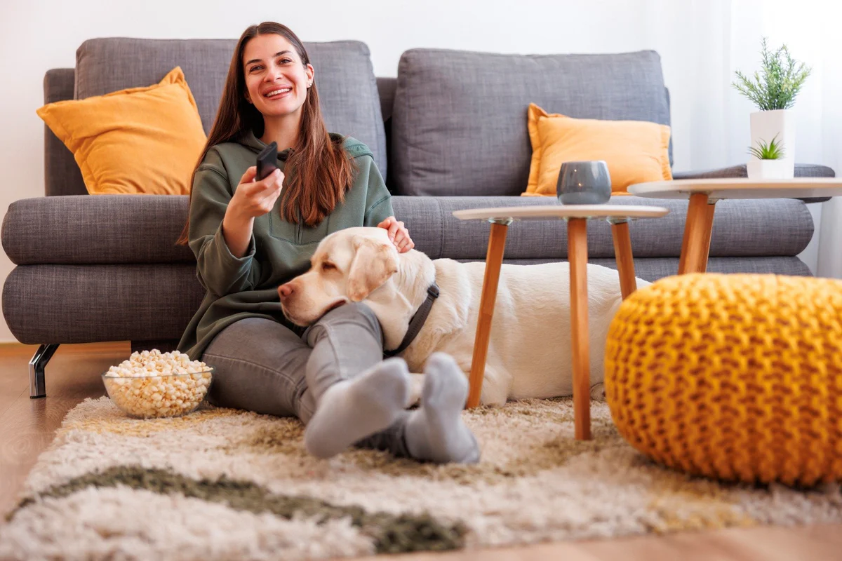 Can Dogs Eat Popcorn? Complete Guide for Dogs Owners in 2025